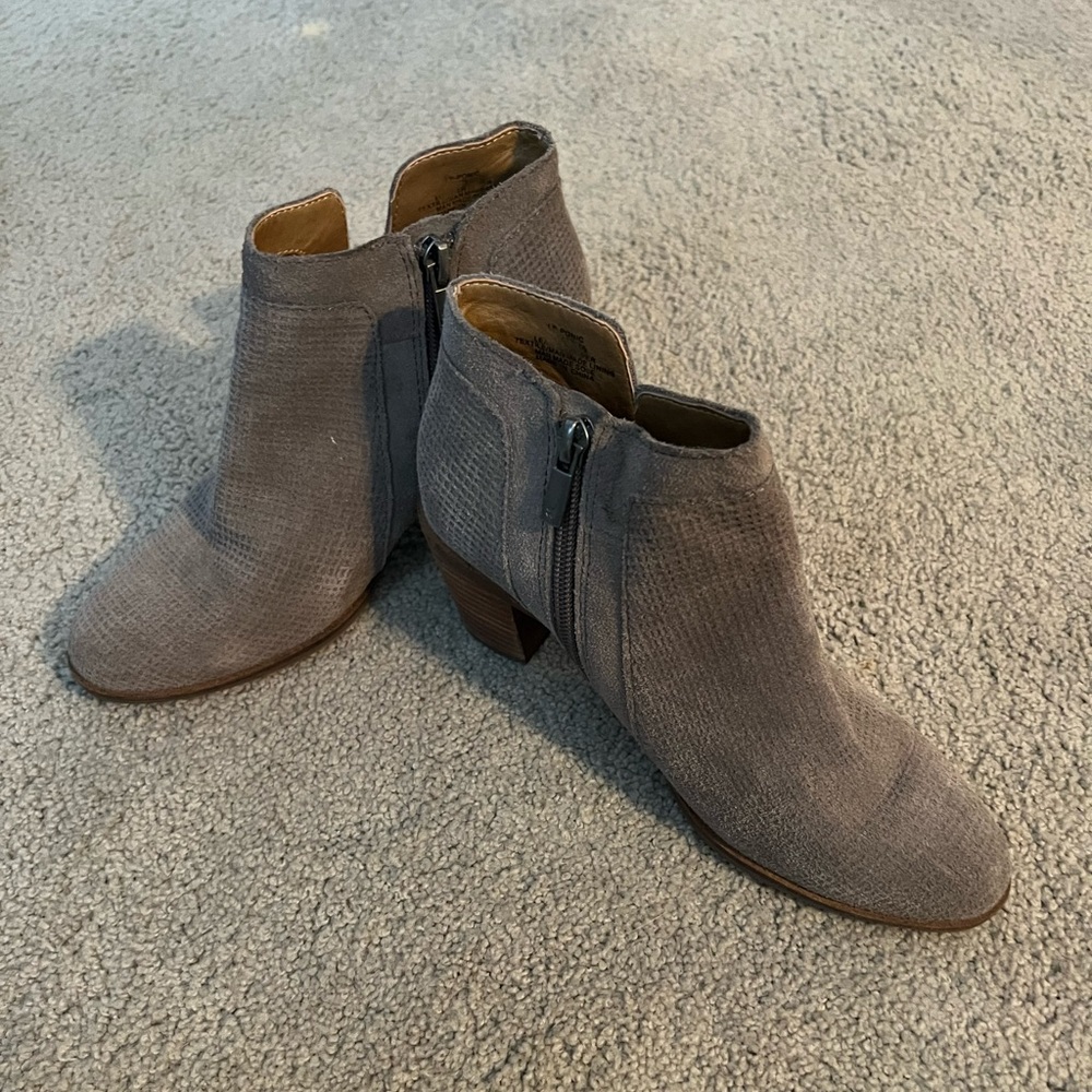 Lucky Brand women’s booties